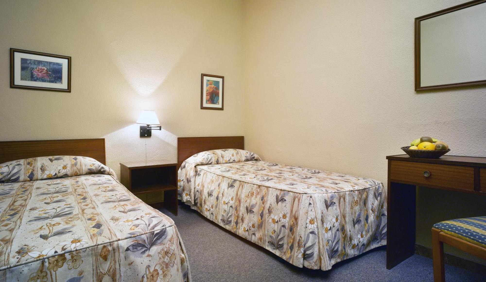 Balneario De Archena - Hotel Leon Номер фото